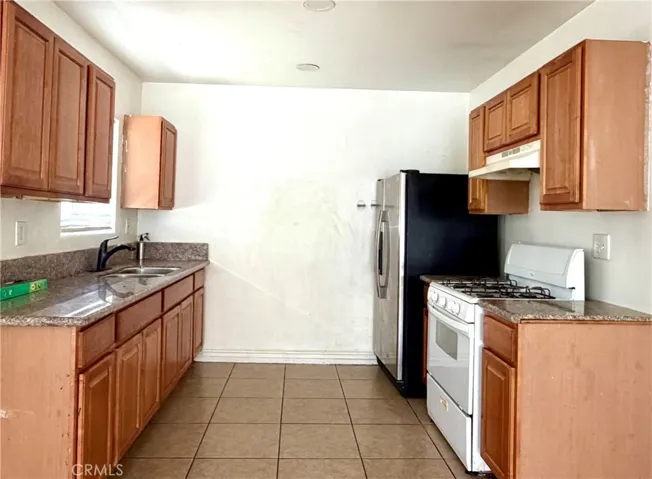 3968 3970 S Hobart Boulevard, Los Angeles, California 90062