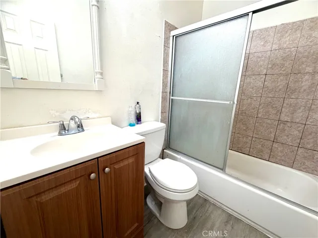 3968 3970 S Hobart Boulevard, Los Angeles, California 90062