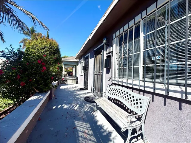 3968 3970 S Hobart Boulevard, Los Angeles, California 90062