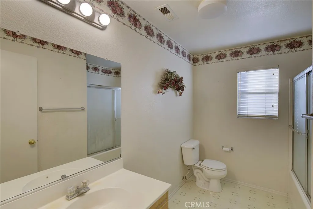 1283 Stephanie, Corona, California 92882 home-pic-33