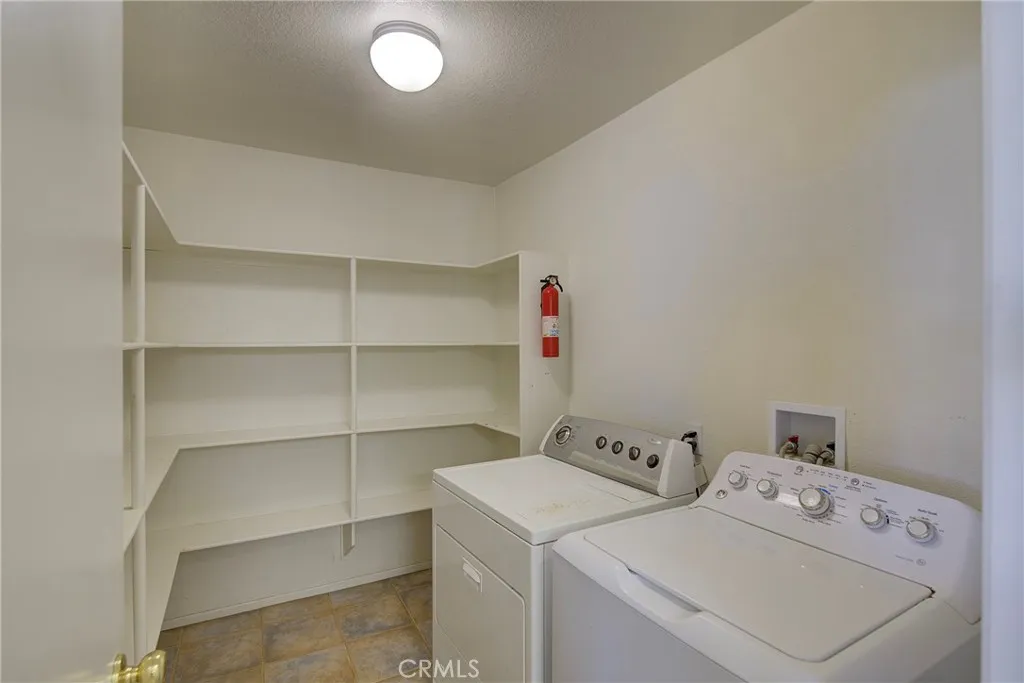 1283 Stephanie, Corona, California 92882 home-pic-20