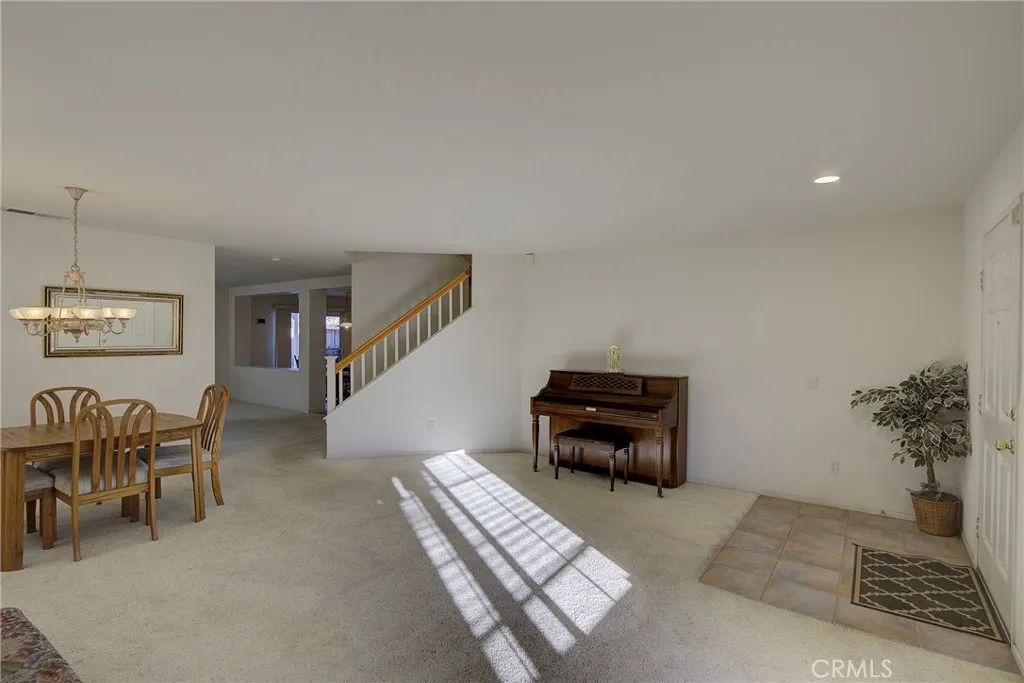 1283 Stephanie, Corona, California 92882 home-pic-11