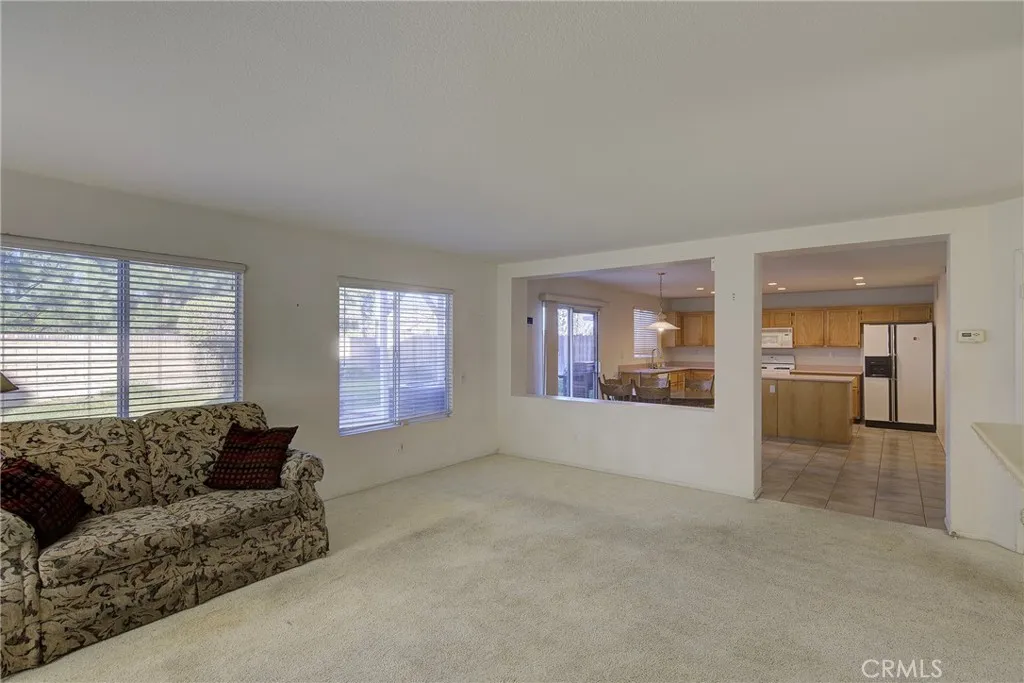 1283 Stephanie, Corona, California 92882 home-pic-13