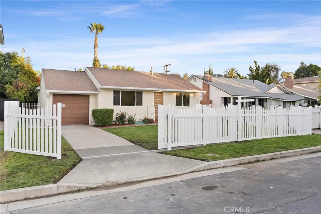 4534 Lennox, Sherman Oaks, California 91423 home-pic-3