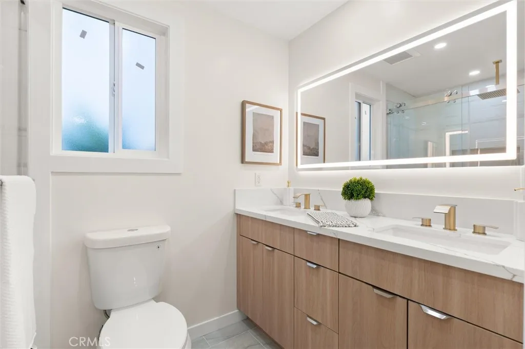 4534 Lennox, Sherman Oaks, California 91423 home-pic-21