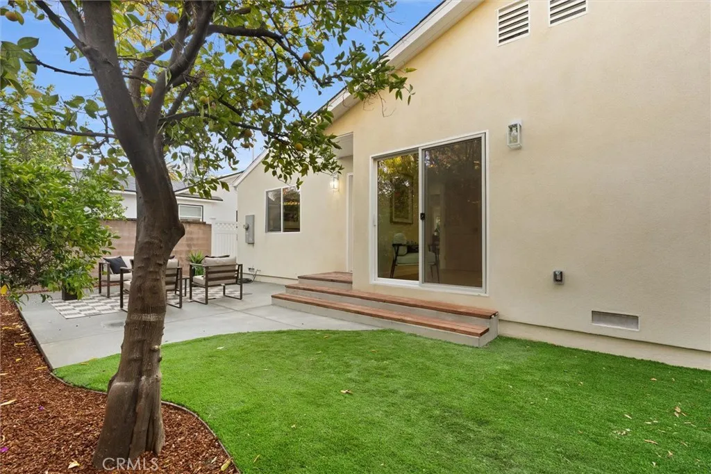 4534 Lennox, Sherman Oaks, California 91423 home-pic-26