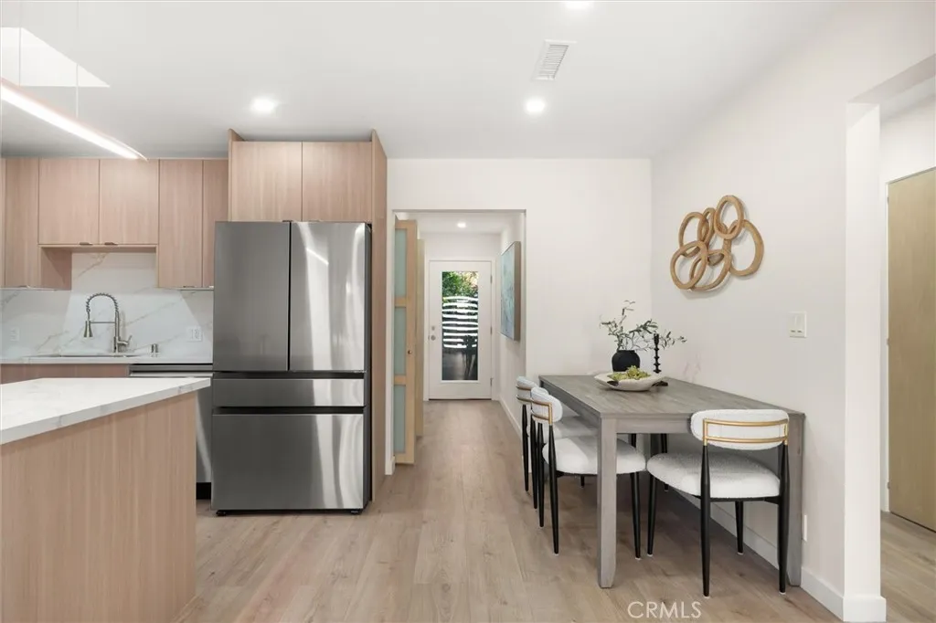 4534 Lennox, Sherman Oaks, California 91423 home-pic-7