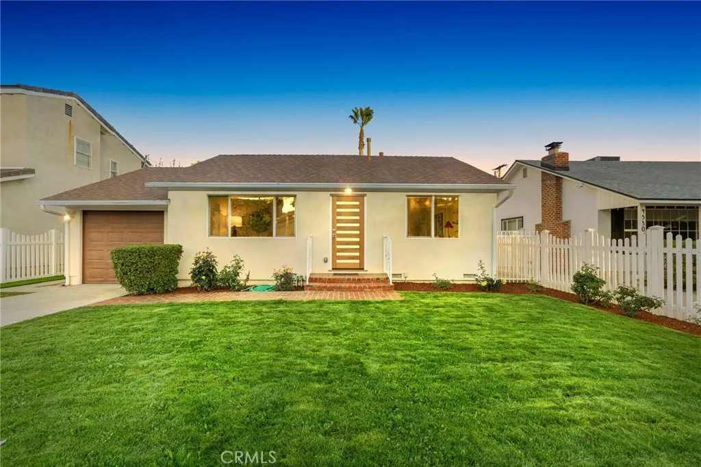 4534 Lennox, Sherman Oaks, California 91423 home-pic-2