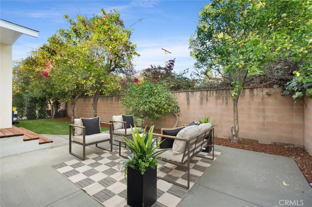 4534 Lennox, Sherman Oaks, California 91423 home-pic-23