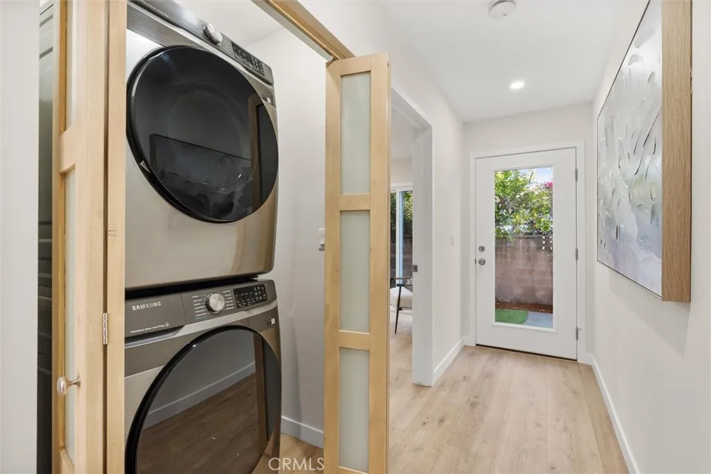 4534 Lennox, Sherman Oaks, California 91423 home-pic-24