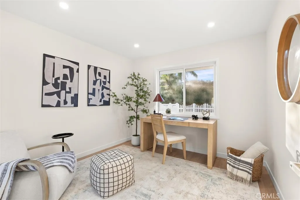 4534 Lennox, Sherman Oaks, California 91423 home-pic-11