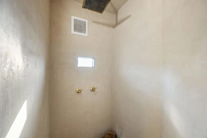 1102 Burlington Road, Pioneertown, CA