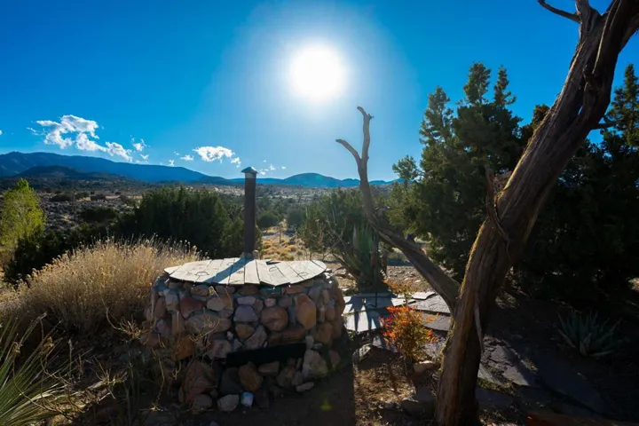 1102 Burlington Road, Pioneertown, CA