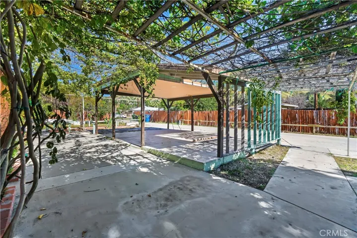 10416 Cantara, Sun Valley, California 91352