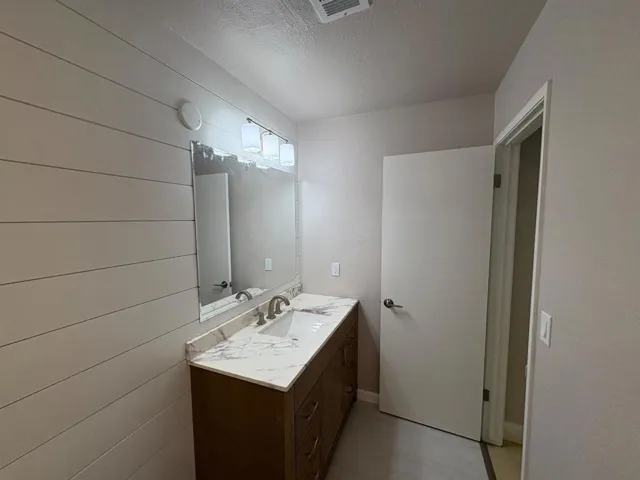 6042 Coad Lane, Riverbank, California 95367