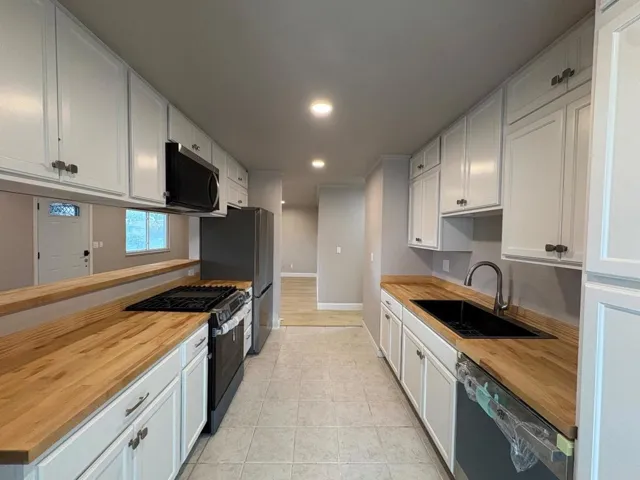 6042 Coad Lane, Riverbank, California 95367