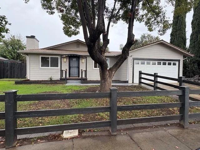 6042 Coad Lane, Riverbank, California 95367