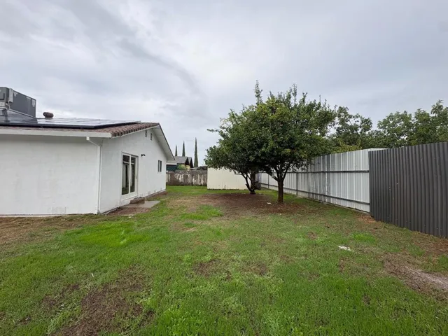 6042 Coad Lane, Riverbank, California 95367