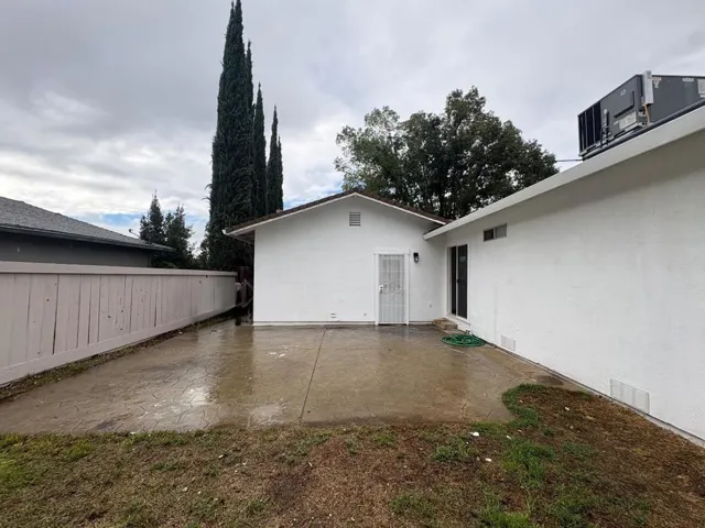 6042 Coad Lane, Riverbank, California 95367