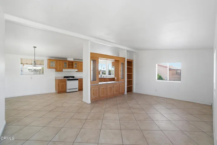 Living Room (16)