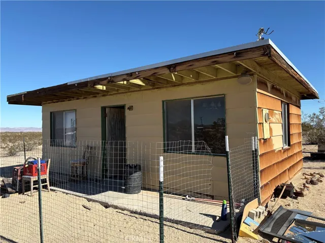 FRONT OF CABIN
