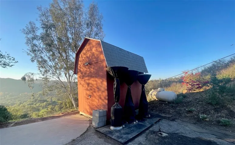 30053 Spearhead Trail, Valley Center, California 92082