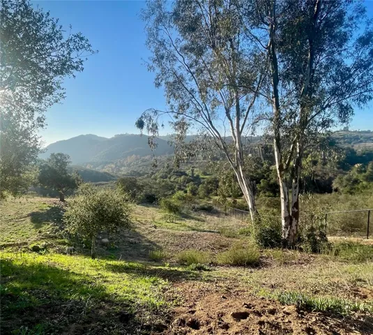 Open canyon and hillside views create a peaceful, scenic backdrop in every direction.