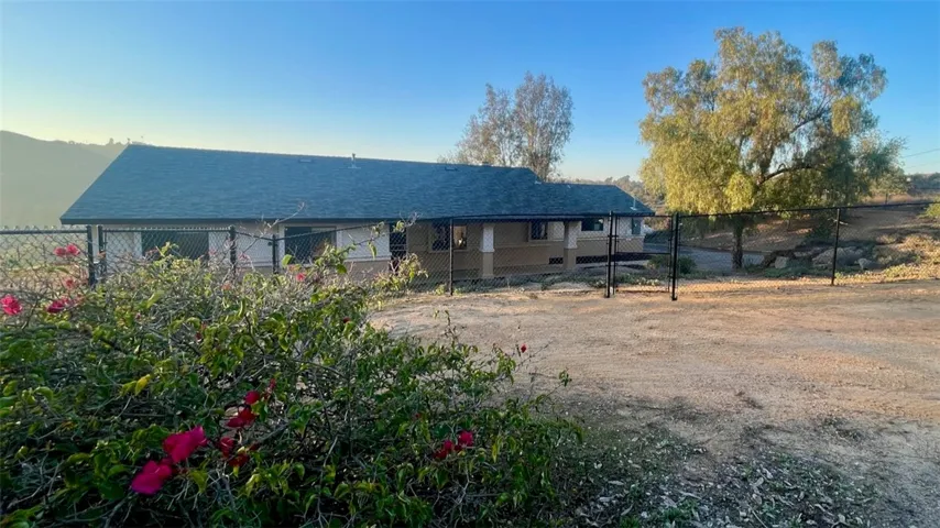 30053 Spearhead Trail, Valley Center, California 92082