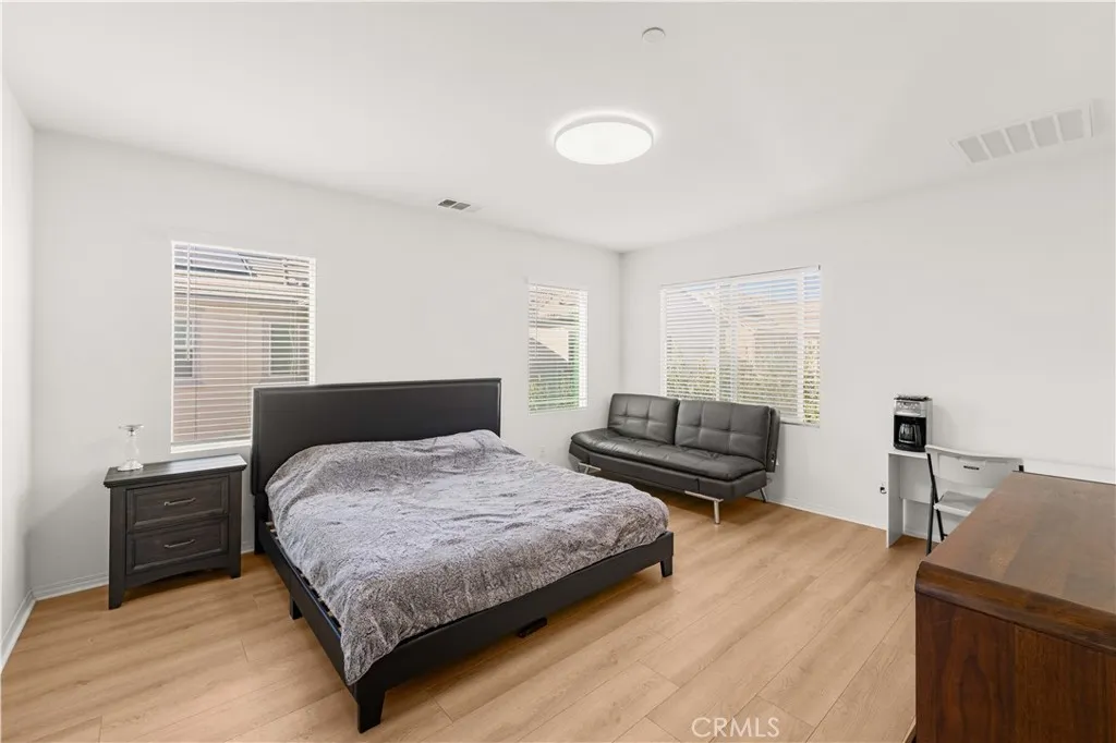 8636 Bay Laurel, Chino, California 91708 home-pic-13