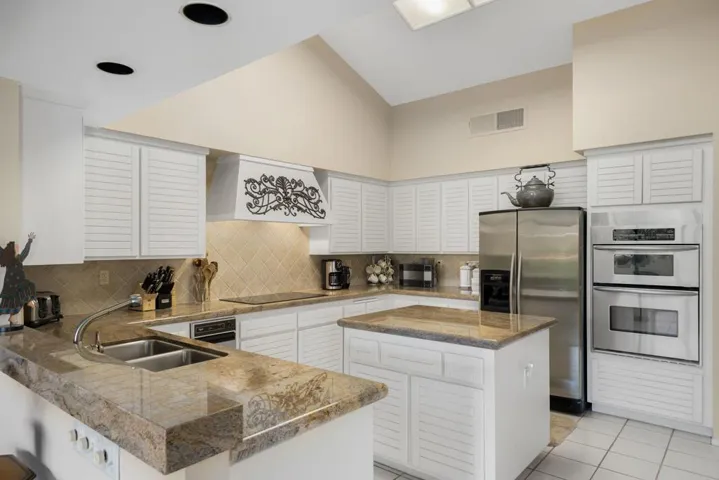 55053+Southern+Hills+Ave+Thousand+Palms-