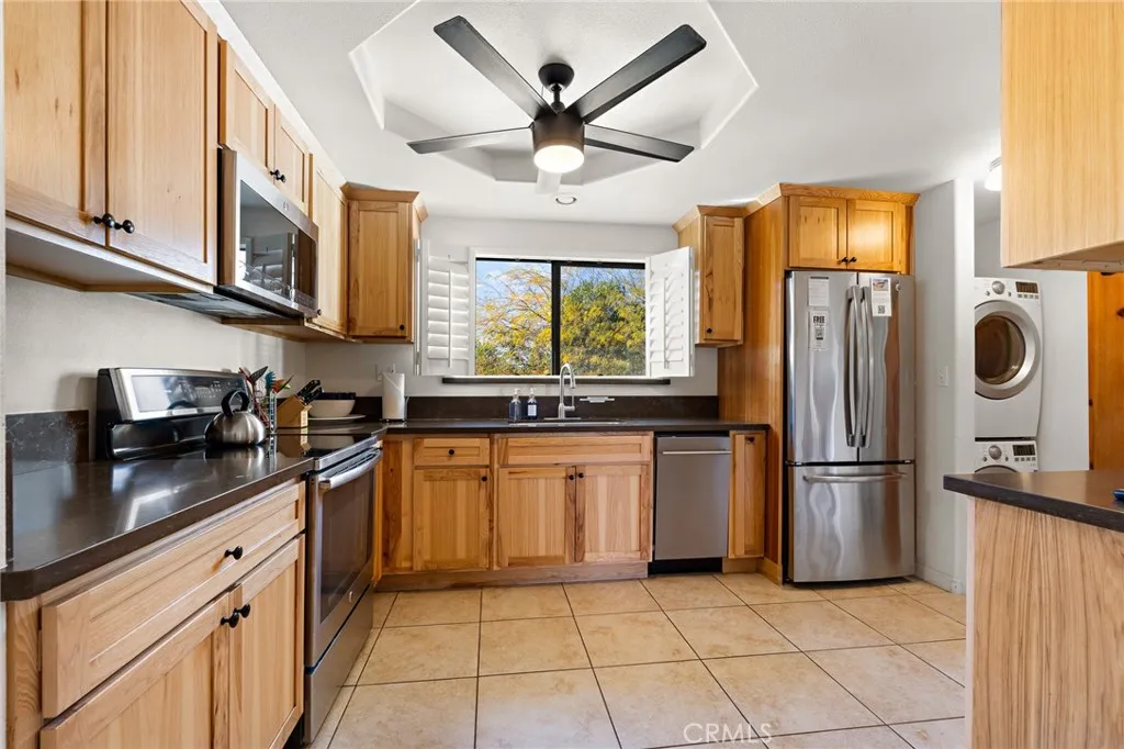 2653 Meldora, 29 Palms, California 92277 home-pic-13