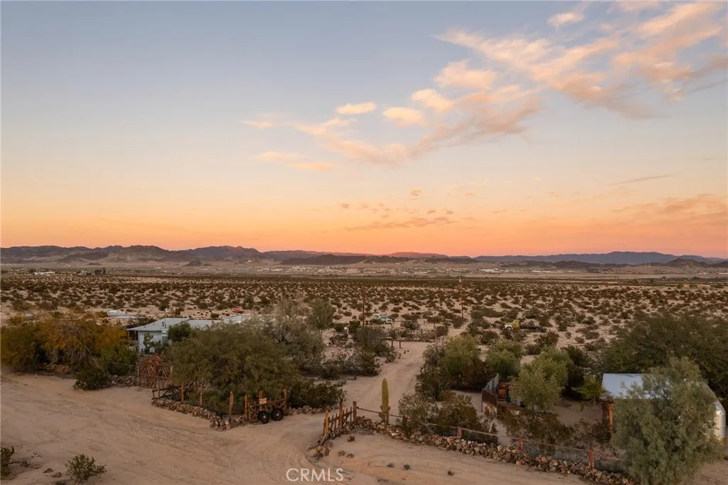 2653 Meldora, 29 Palms, California 92277 home-pic-64