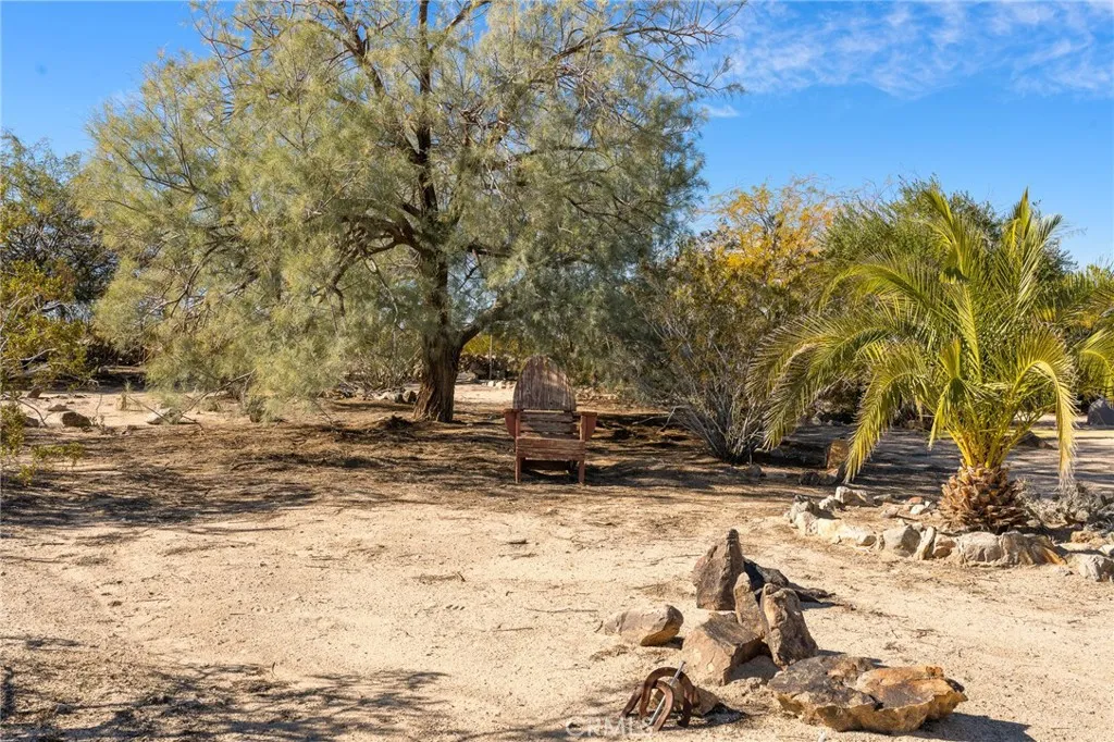 2653 Meldora, 29 Palms, California 92277 home-pic-32