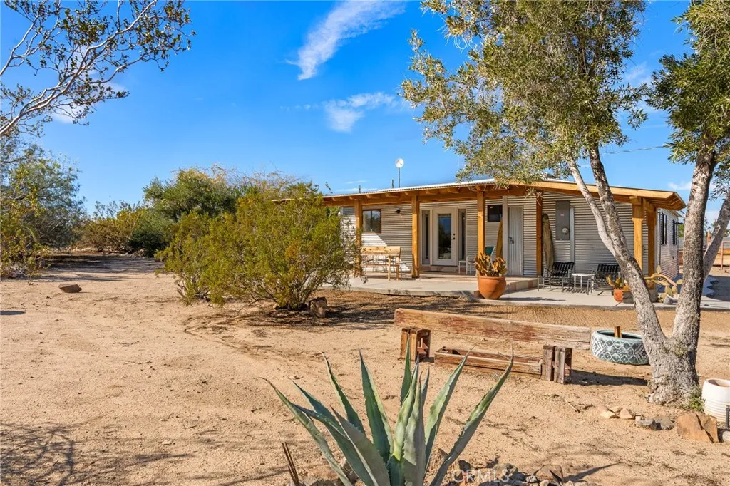 2653 Meldora, 29 Palms, California 92277 home-pic-7