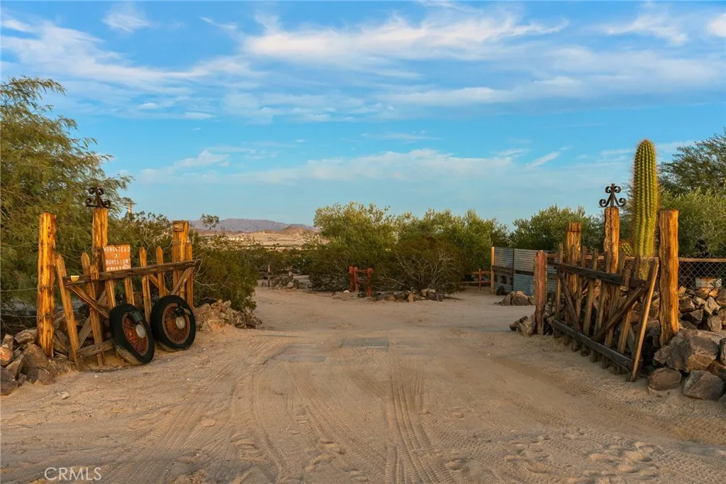2653 Meldora, 29 Palms, California 92277 home-pic-71