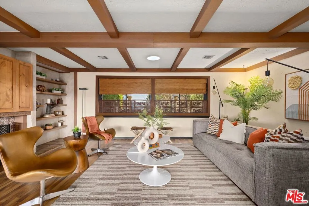 2557 Roscomare Road, Los Angeles, California 90077 home-pic-1