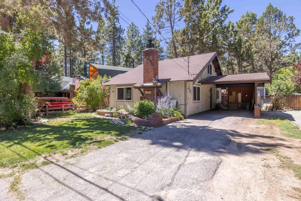 945 Tinker Bell Avenue, Big Bear City, California 92314 home-pic-40
