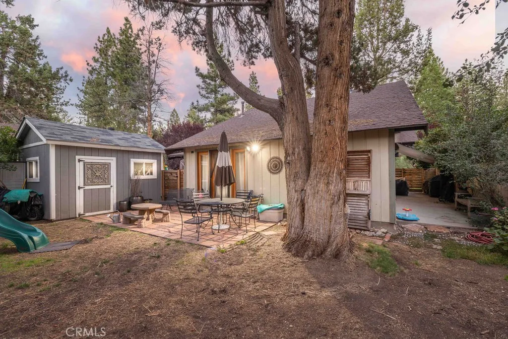 945 Tinker Bell Avenue, Big Bear City, California 92314 home-pic-29