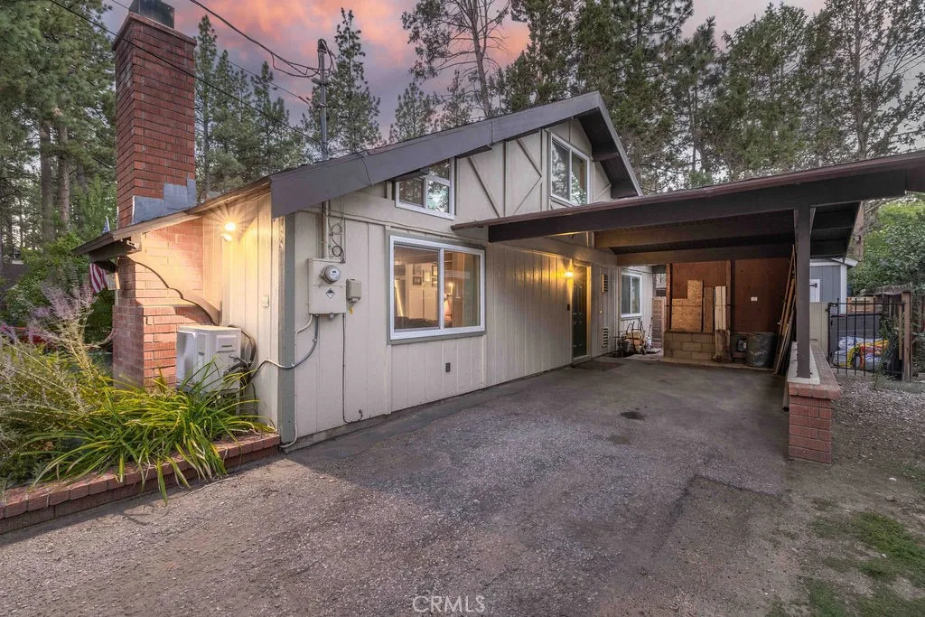 945 Tinker Bell Avenue, Big Bear City, California 92314 home-pic-27