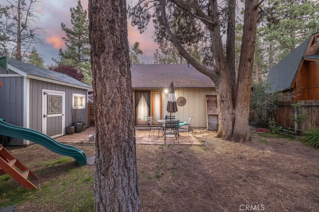 945 Tinker Bell Avenue, Big Bear City, California 92314 home-pic-30