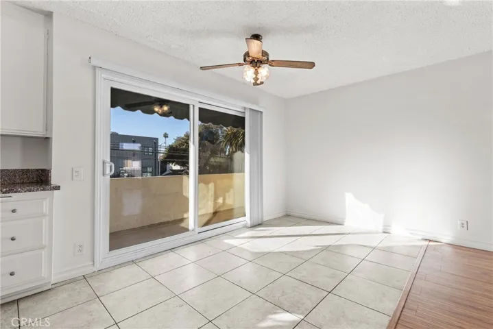 4924 Kester 10, Sherman Oaks, California 91403
