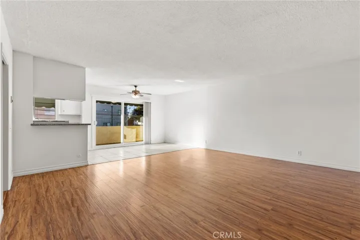 4924 Kester 10, Sherman Oaks, California 91403