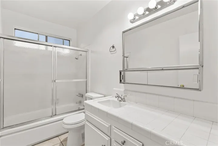 4924 Kester 10, Sherman Oaks, California 91403