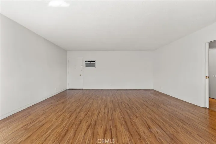 4924 Kester 10, Sherman Oaks, California 91403
