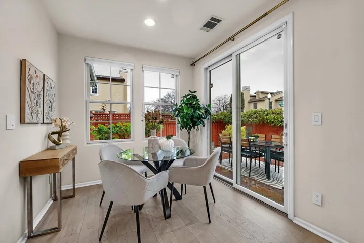 2428 Teal Ln, Alameda, California 94501