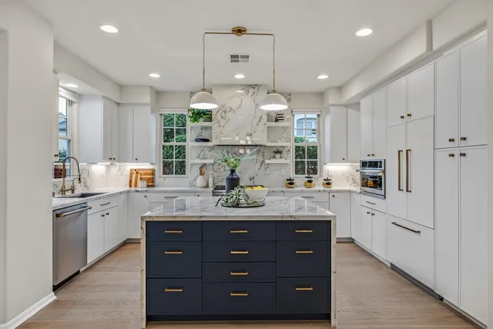 2428 Teal Ln, Alameda, California 94501