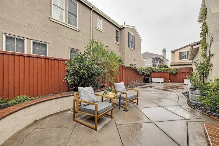 2428 Teal Ln, Alameda, California 94501