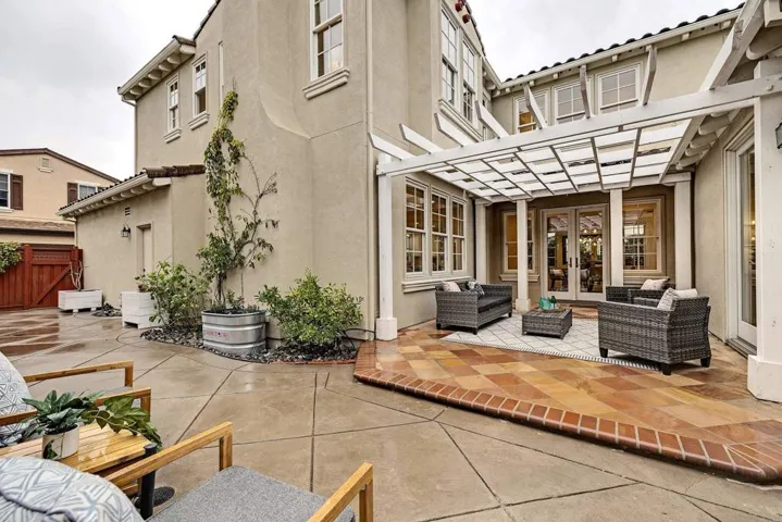 2428 Teal Ln, Alameda, California 94501