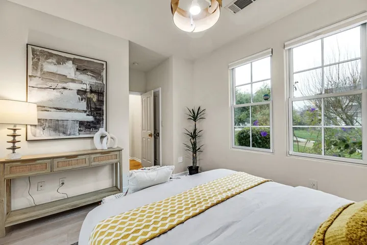 2428 Teal Ln, Alameda, California 94501