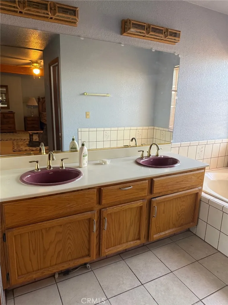 26795 Stirrup Lane, Helendale, California 92342 home-pic-14